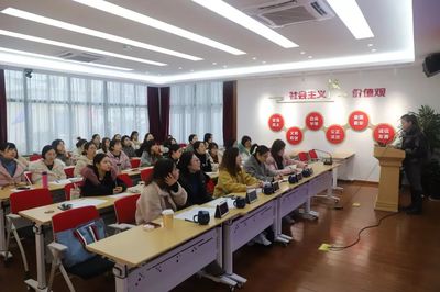 暖心行動 教育咨詢團隊為敬老院老人送去精神關懷與心靈溫暖